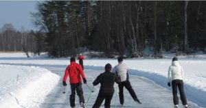 luistelijoita matkaluiteluradalta