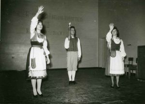 Black and white picture of the performers.