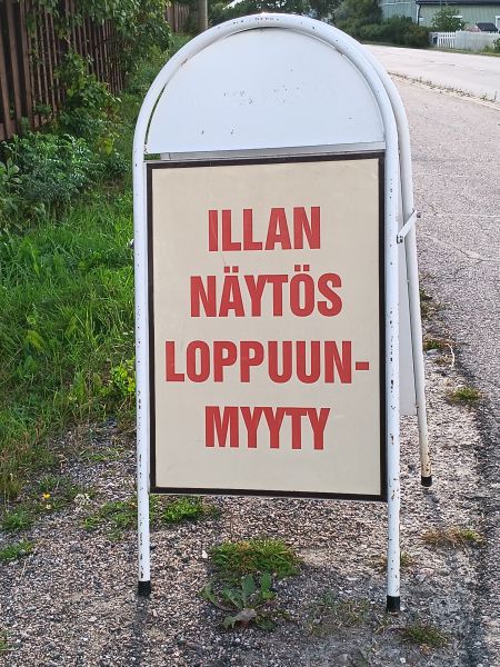 Tiedosto:Kesäteatteri 3.jpeg