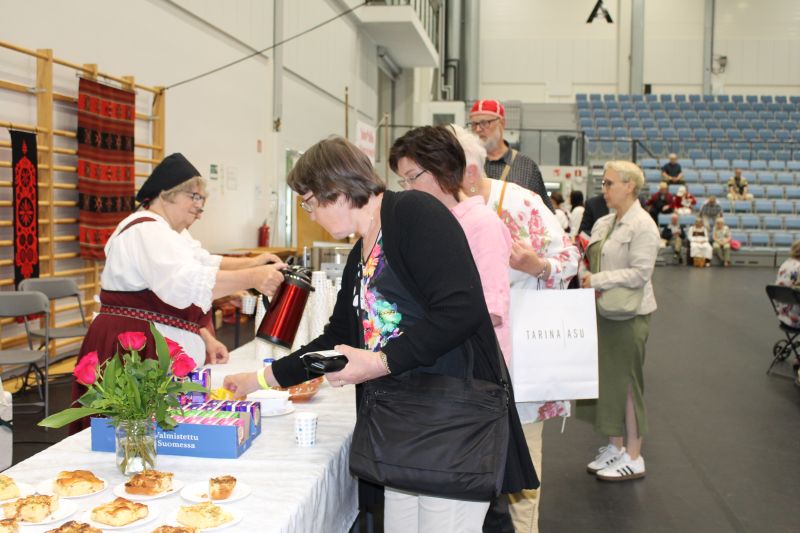 Tiedosto:Piirakkakahvila 2024 7404.JPG